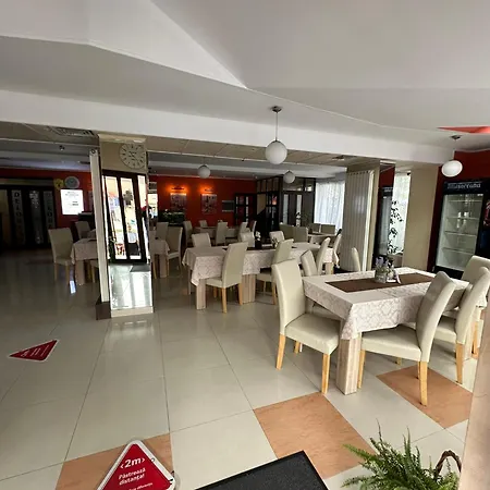 Restaurant Dolorean 3*